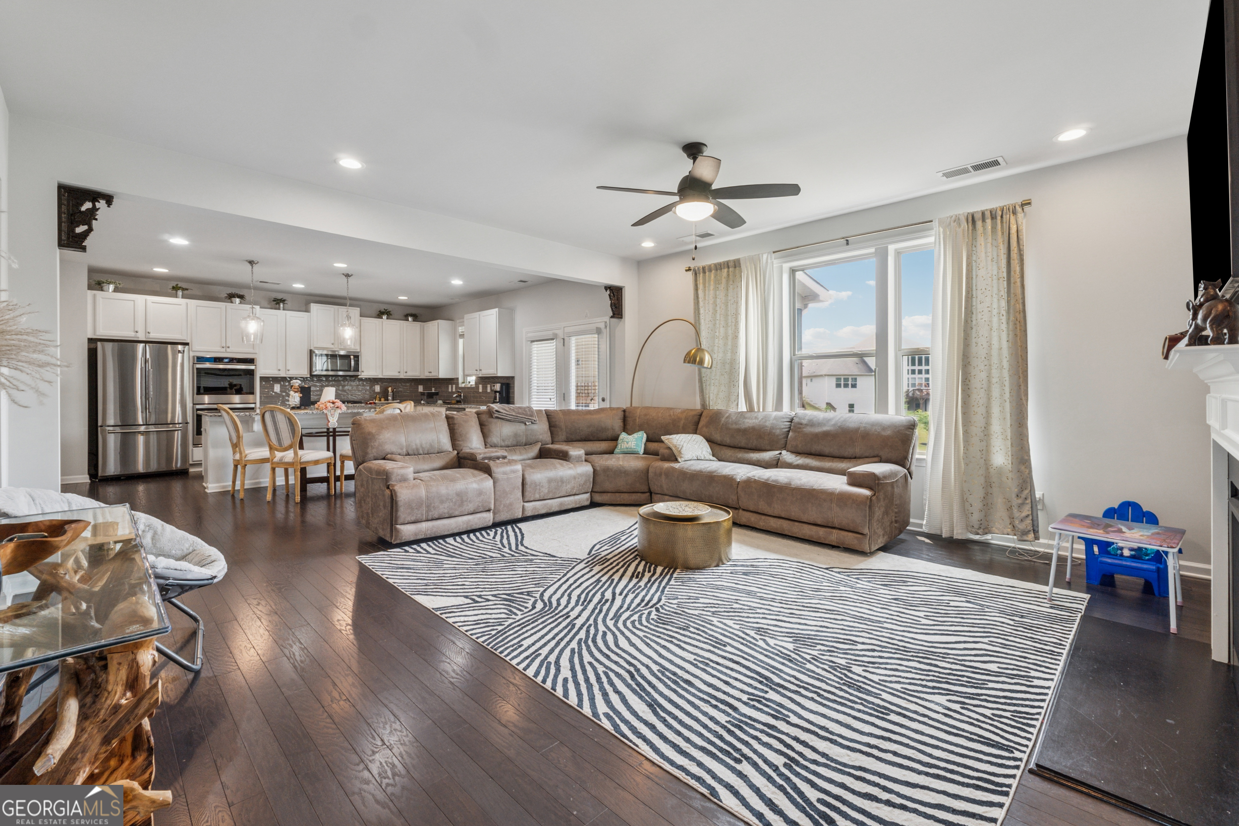 LongStreet Manor - Residential