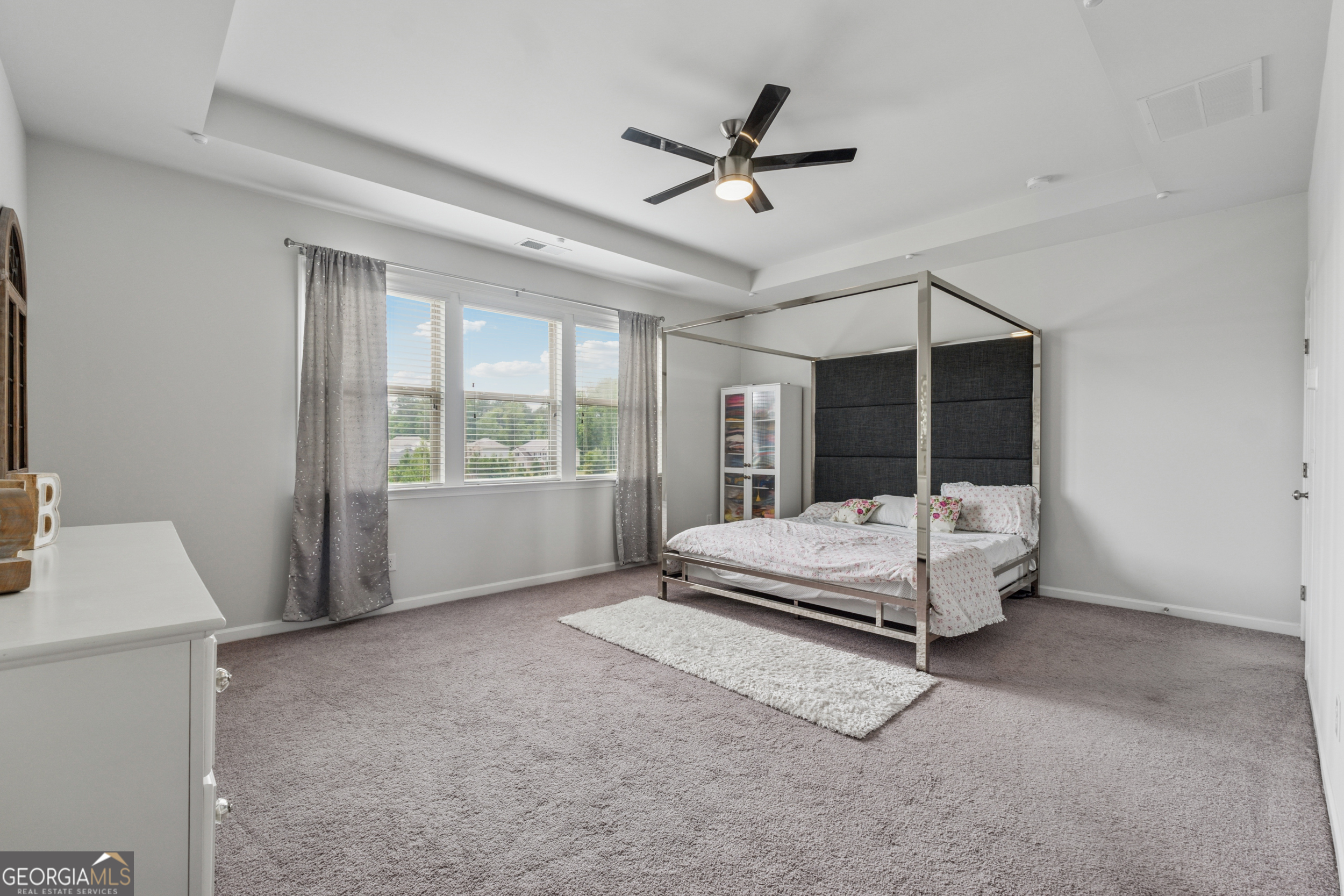 LongStreet Manor - Residential