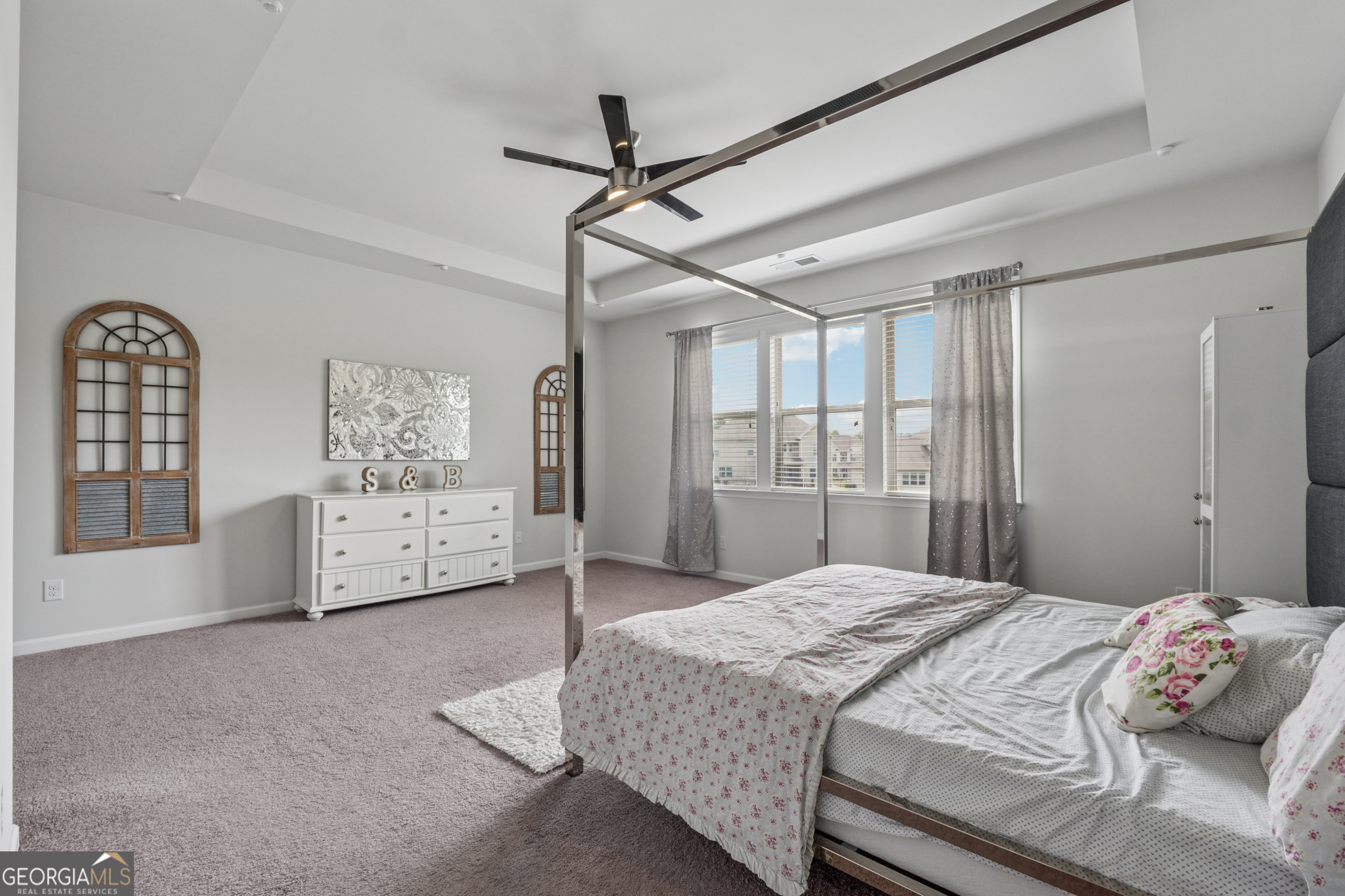LongStreet Manor - Residential