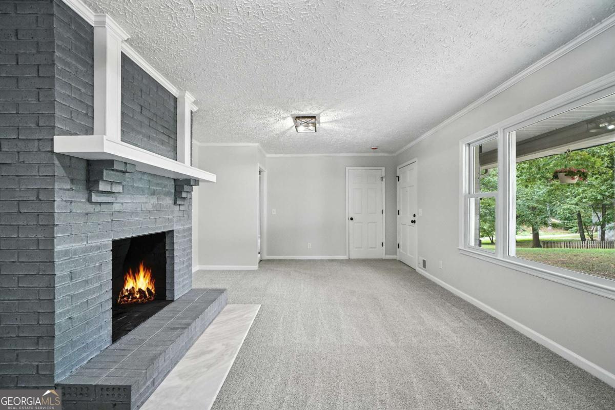115 Dixie LN
