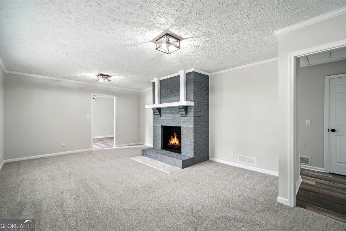 115 Dixie LN