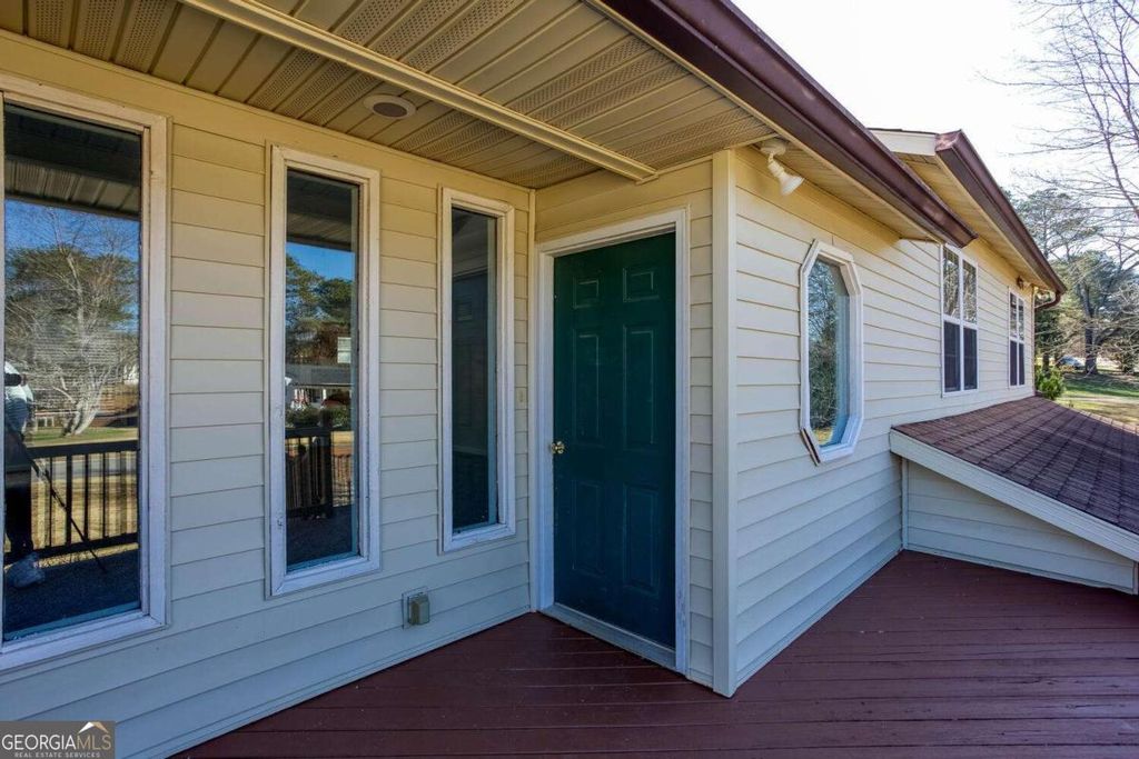 Photo of 208 Windfield Drive, Woodstock, GA 30188 (MLS # 10680100)