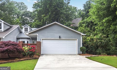 2983 Crosswycke Forest DR Brookhaven GA 30319