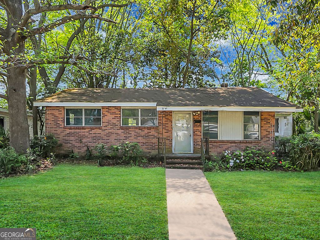 Photo of 2045 E 42nd Street, Savannah, GA 31404 (MLS # 10724224)