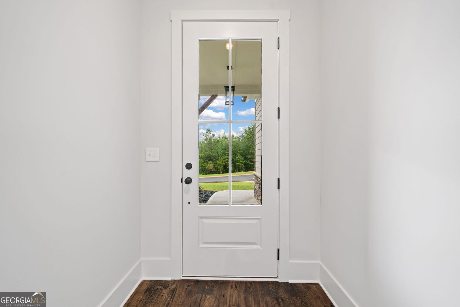 214 Summit View LN