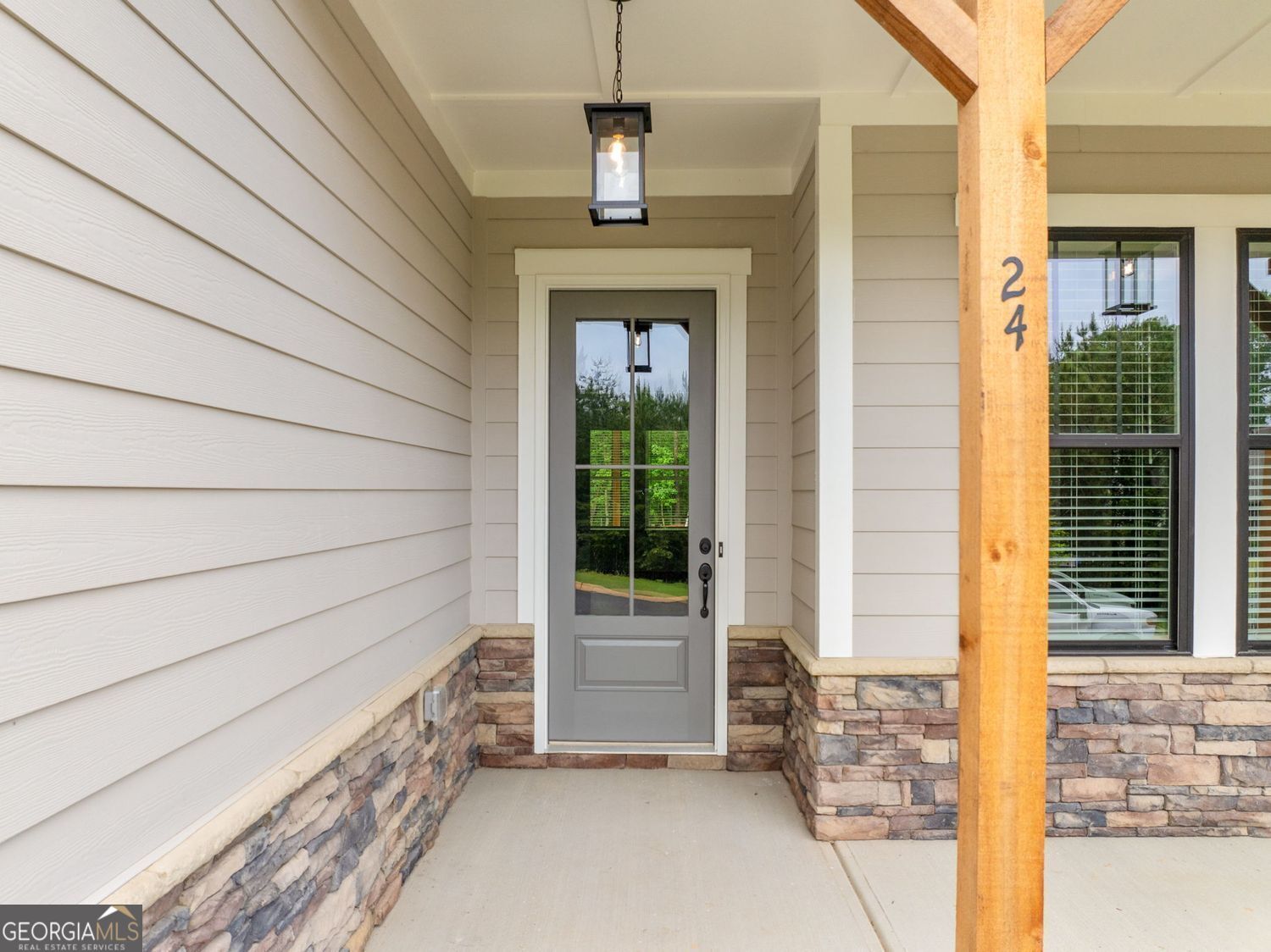 214 Summit View LN