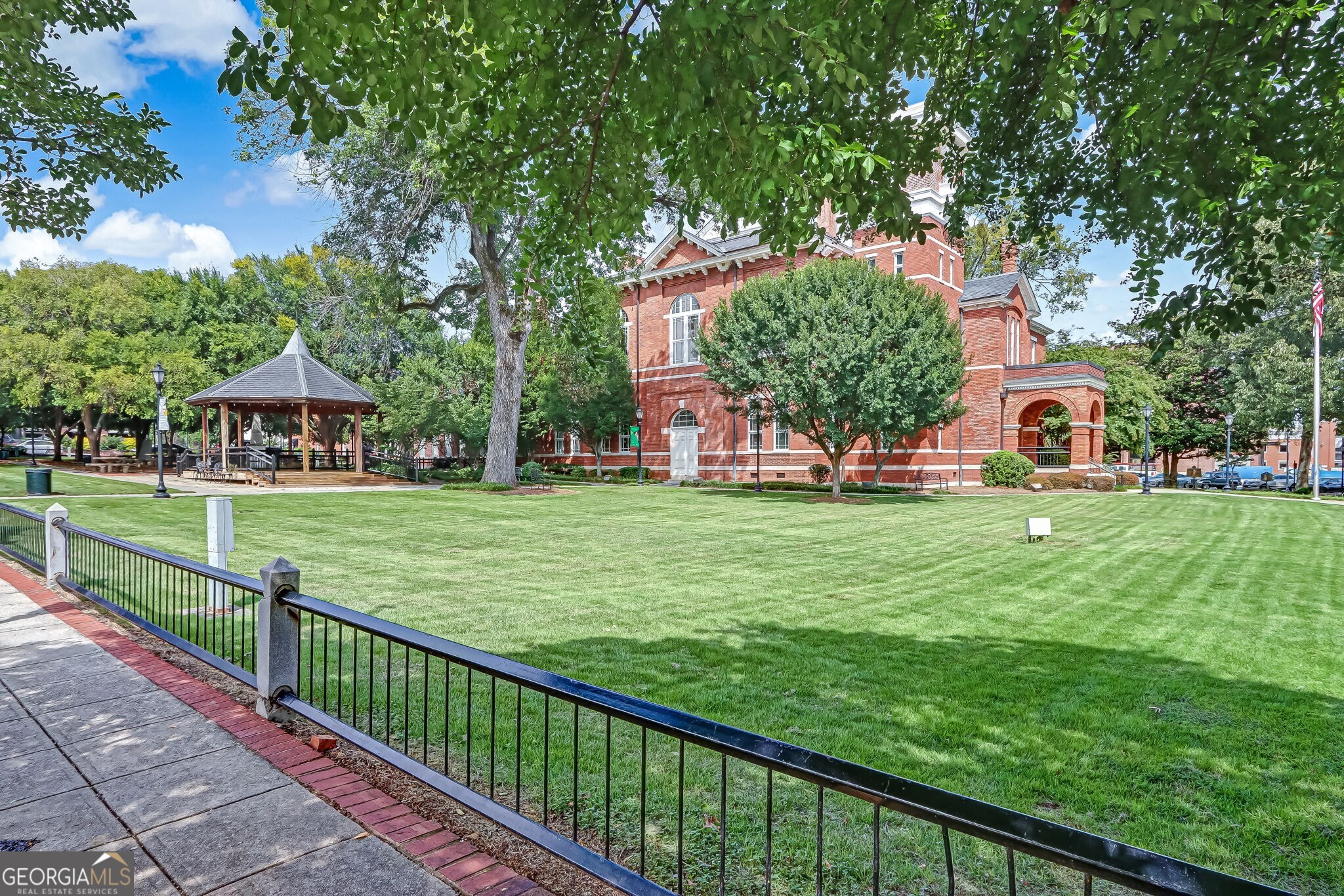 Northdale Condominiums - Residential