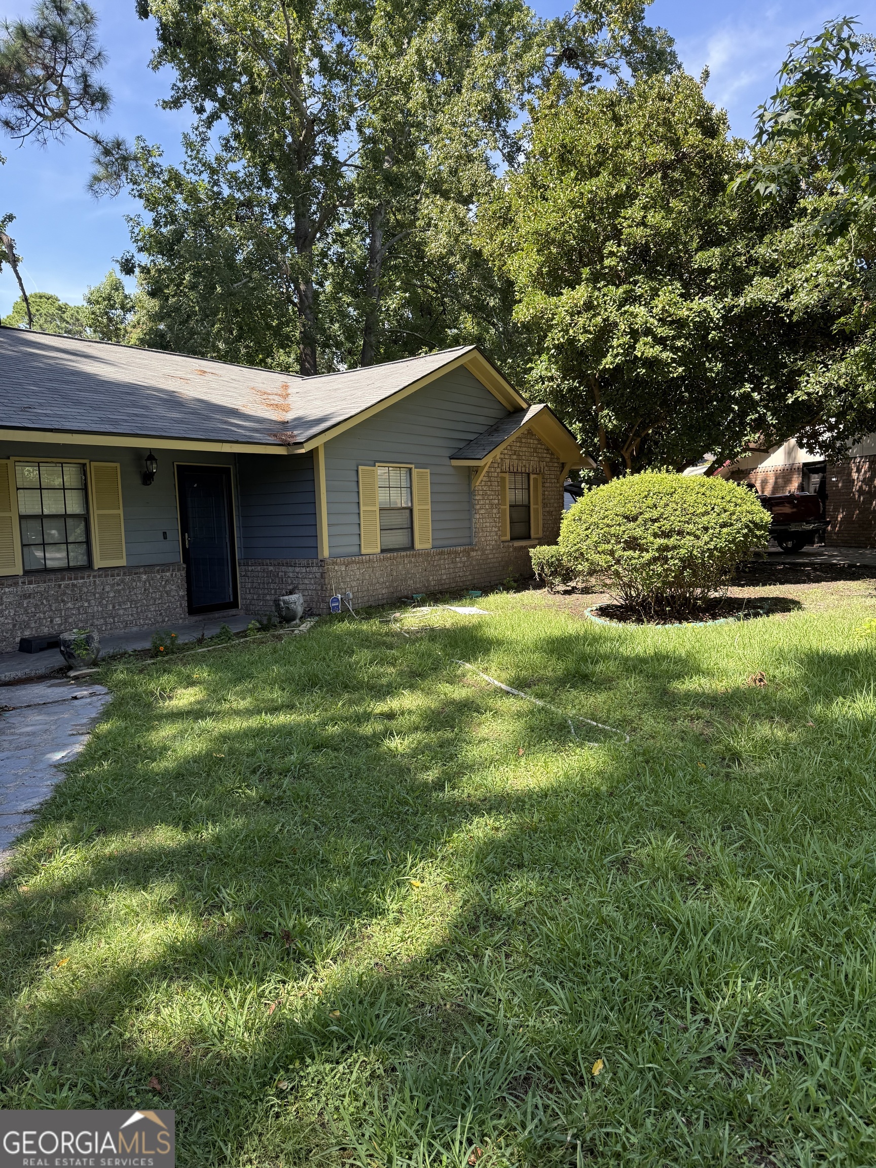 8 Williamsburg CT