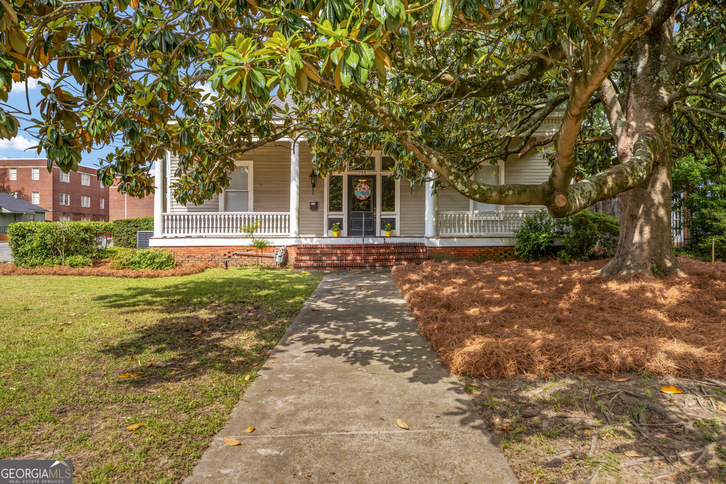 124 Hines Terrace