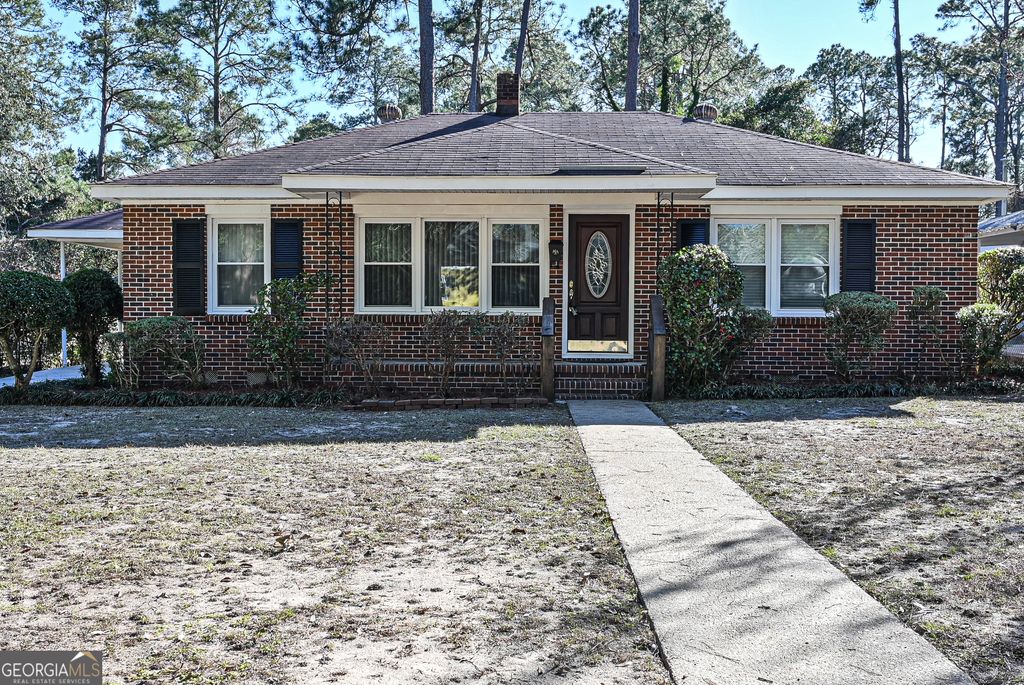 Photo of 1502 5th Avenue, Albany, GA 31707 (MLS # 10675398)