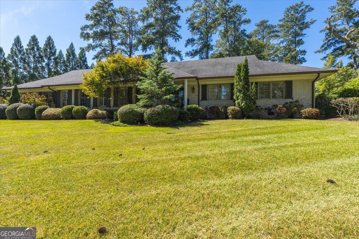 377 Old Club RD S