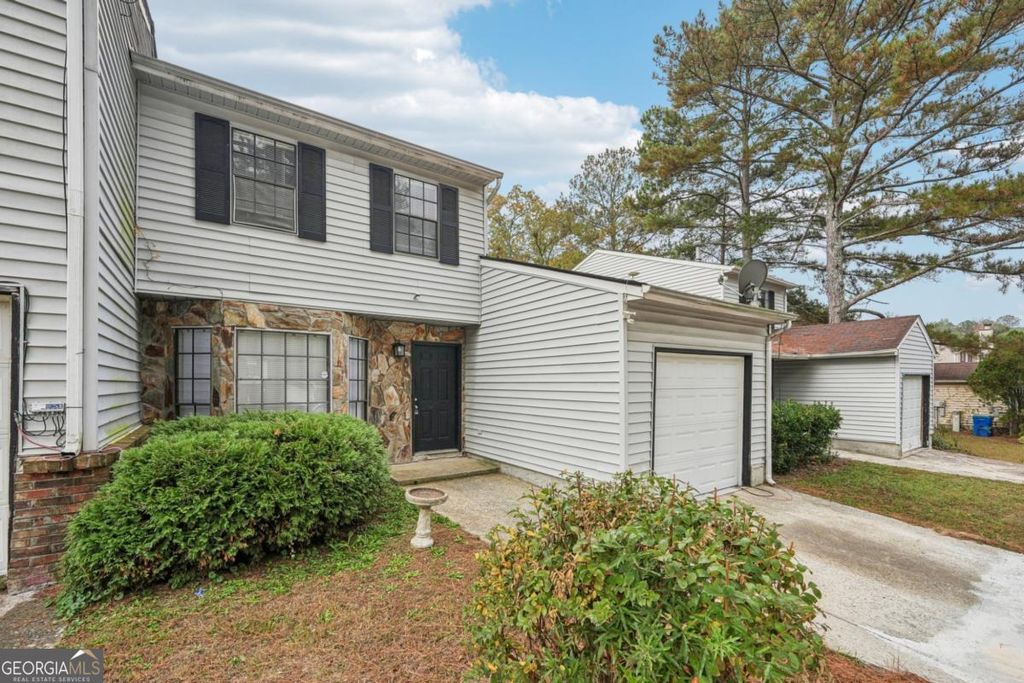Photo of 703 Pine Tree Trail, Atlanta, GA 30349 (MLS # 10734807)