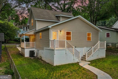 Photo of 13 Hillside Avenue, Lindale, GA 30161 (MLS # 10852126)