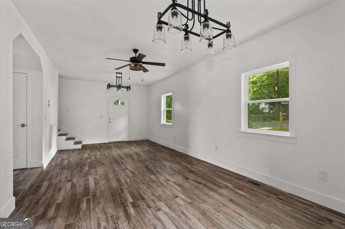 13 Hillside AVE