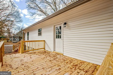 A home in Newnan