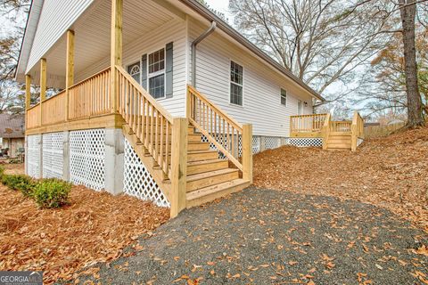 A home in Newnan