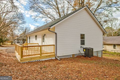 A home in Newnan