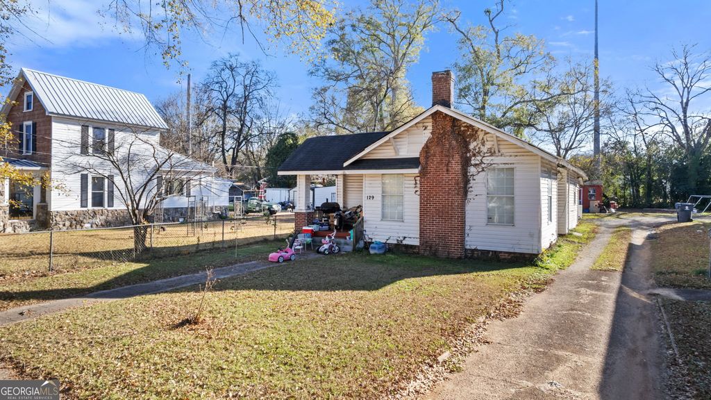 Photo of 129 W Ellawood Avenue, Cedartown, GA 30125 (MLS # 10657474)