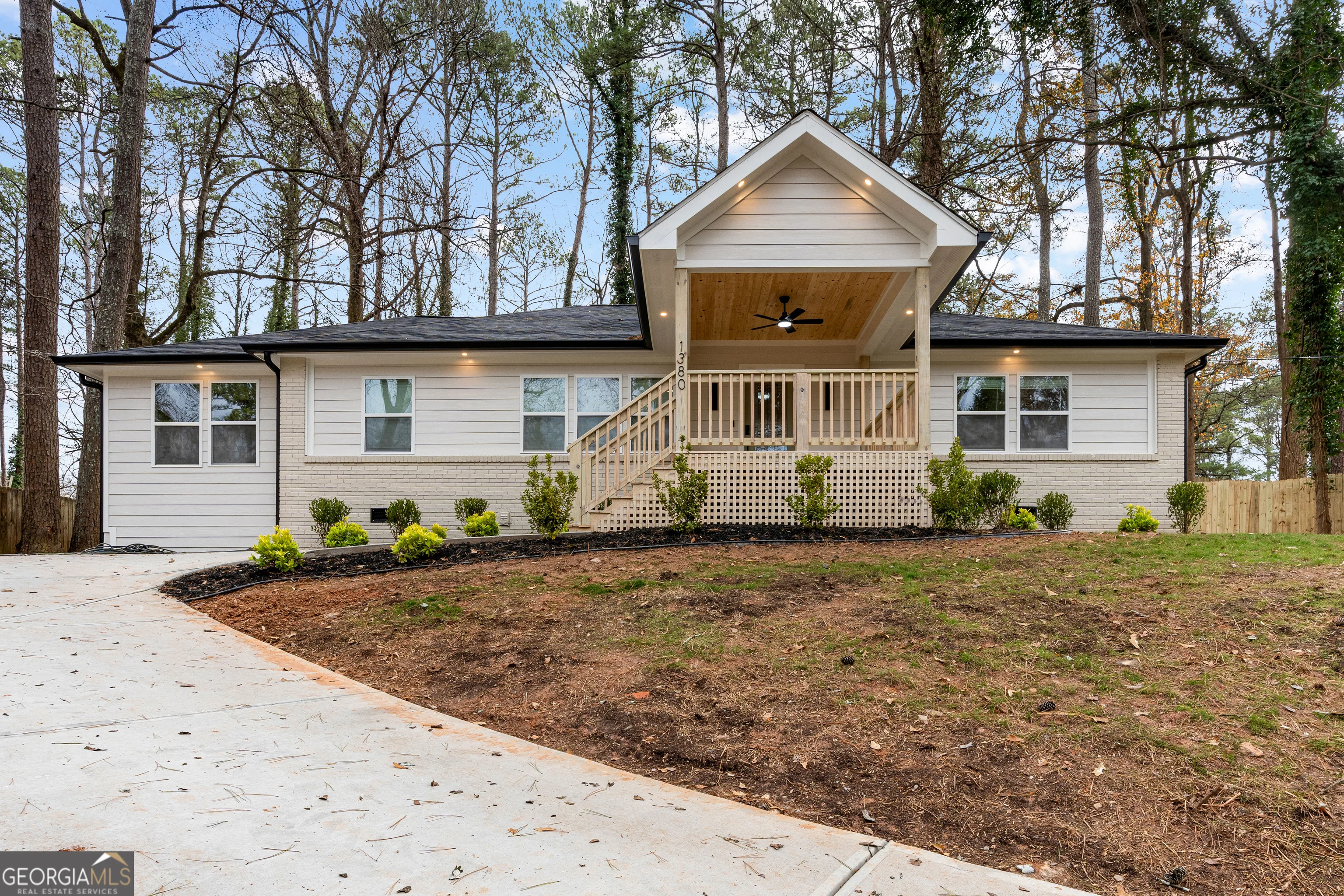 1380 Dogwood Circle SE