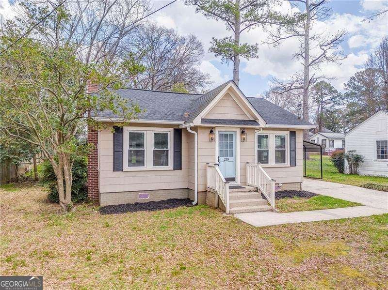 Photo of 218 Chestnut Street, Cedartown, GA 30125 (MLS # 10801868)