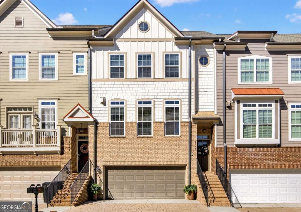 Photo of 2144 Old Georgian Terrace NW, Atlanta, GA 30318 (MLS # 10689279)