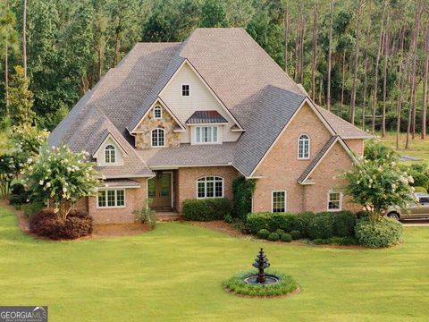 3 Chestnut RD Hazlehurst GA 31539