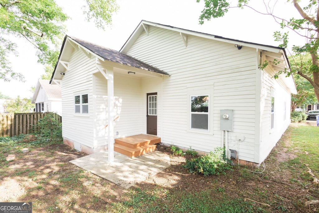 Photo of 124 E Chappell Street, Griffin, GA 30223 (MLS # 10817390)