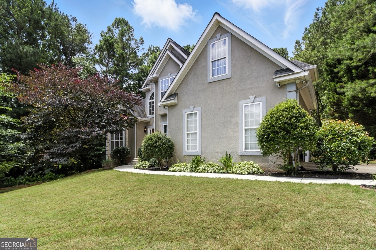 136 Barrington Grange DR