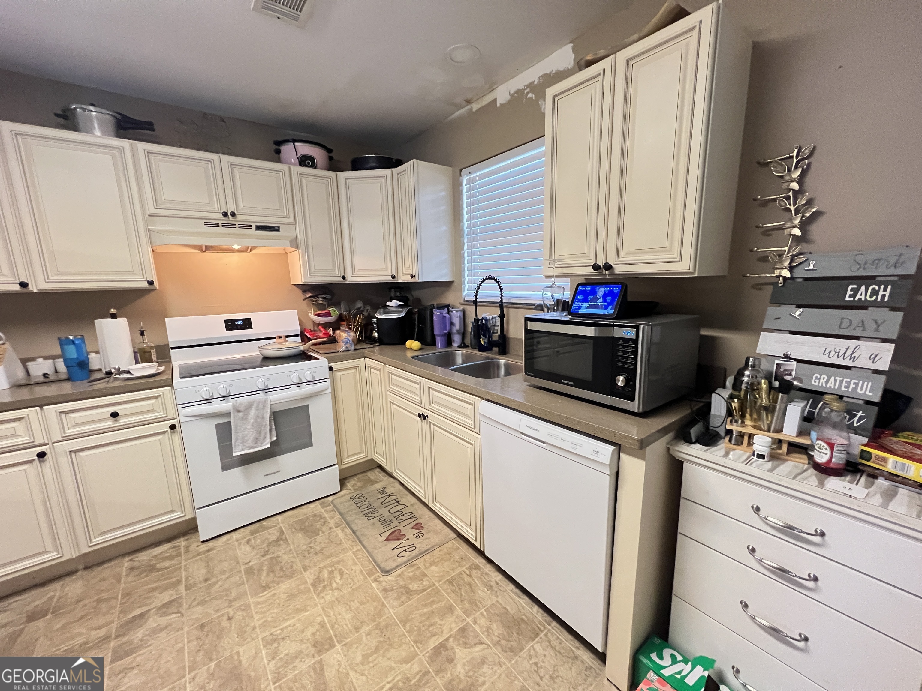 212 Tallulah TRL 1