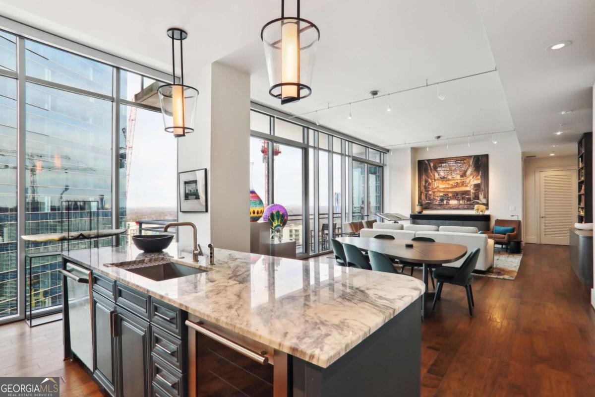 1065 Peachtree ST NE 3005