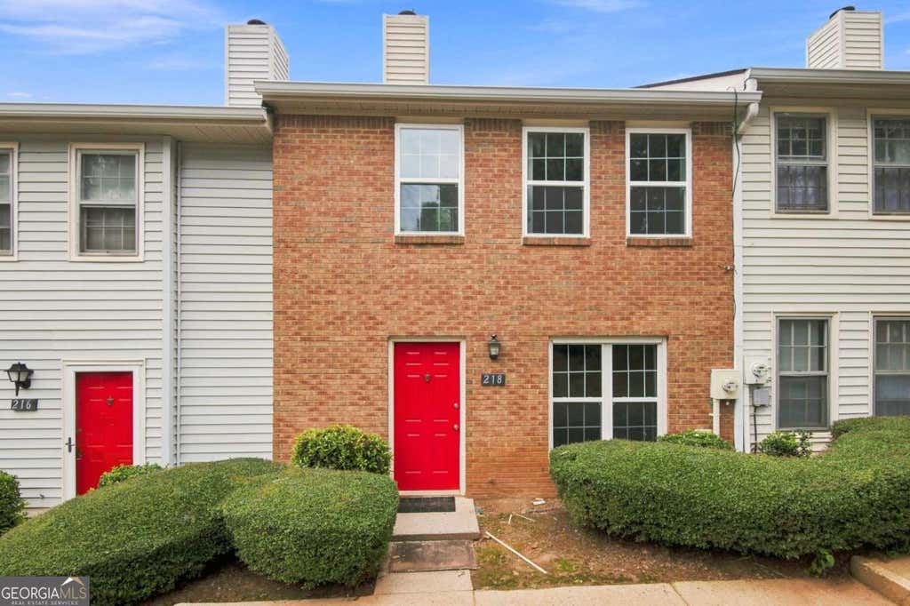 Photo of 218 Mill Creek Place, Roswell, GA 30076 (MLS # 10814502)