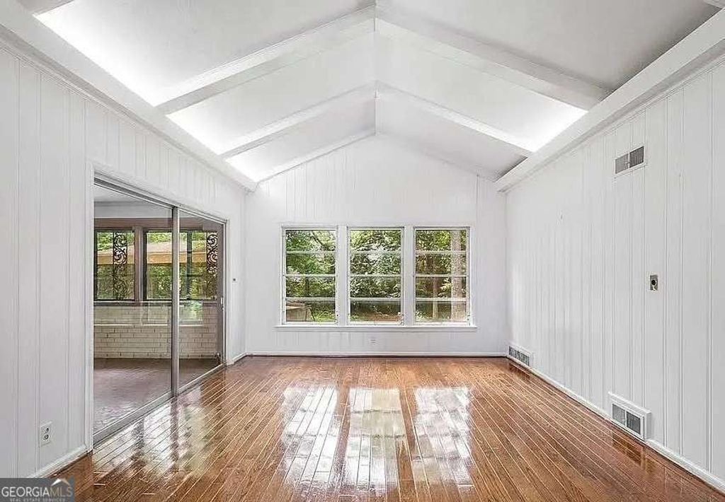 Photo of 757 Old Ivy Road NE, Atlanta, GA 30342 (MLS # 10808045)