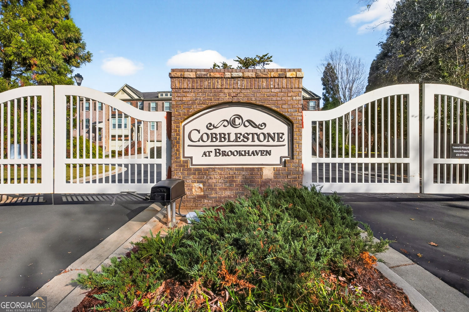 1982 Cobblestone CIR NE