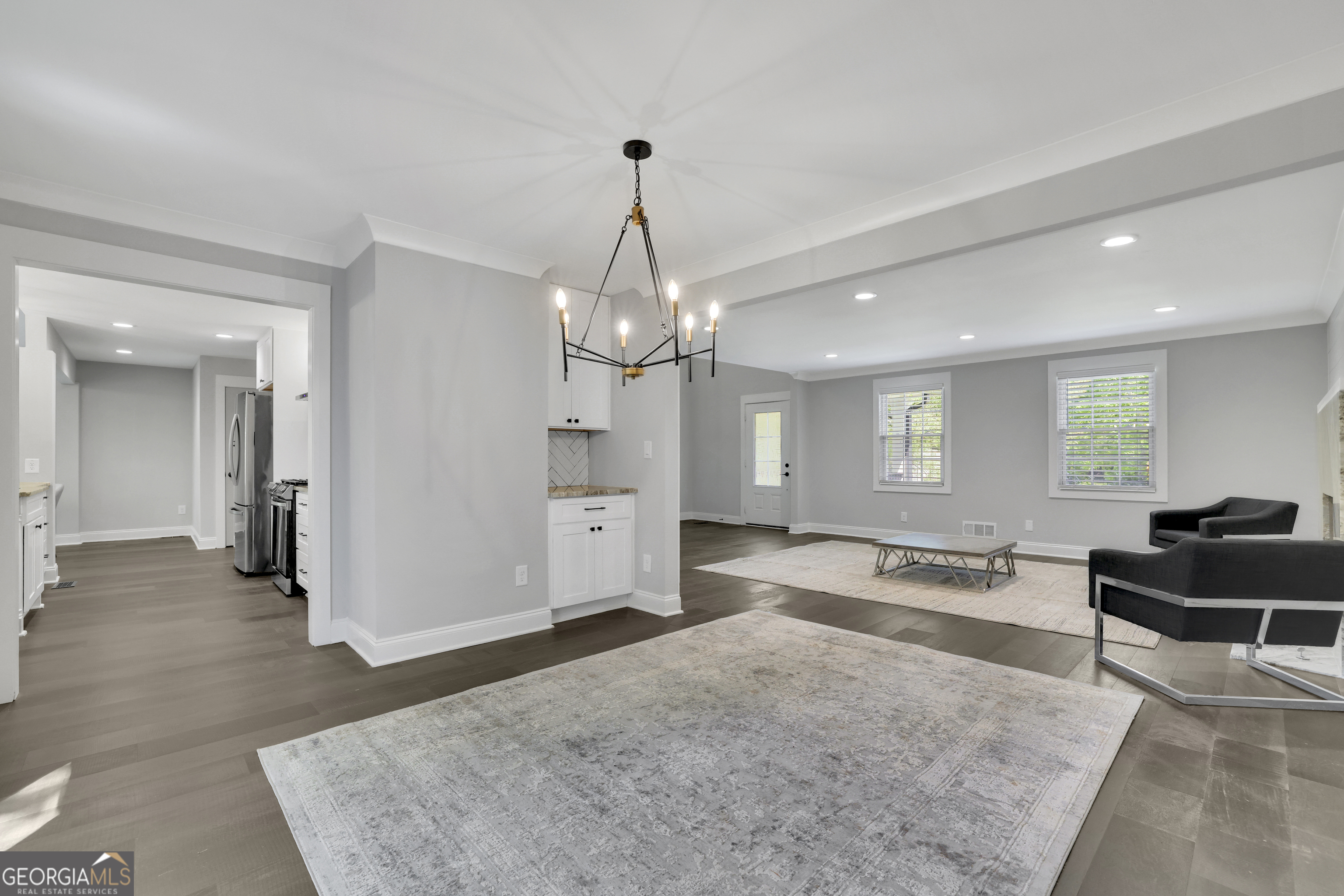 2506 Octavia LN
