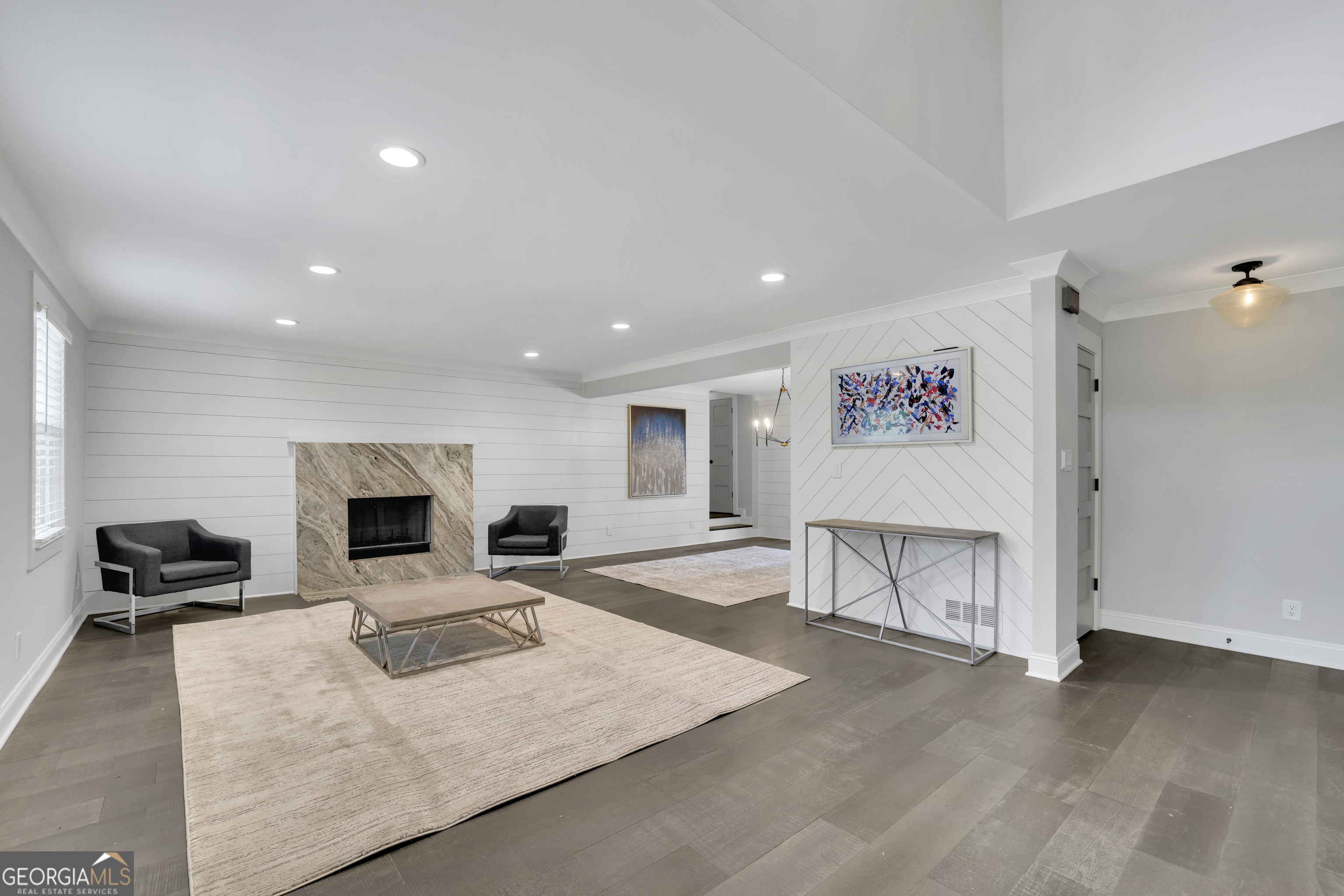 2506 Octavia LN