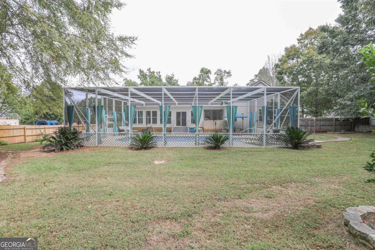 240 NW Southern Walk DR