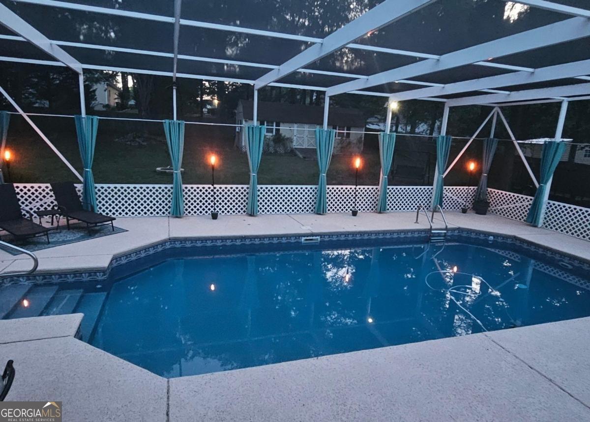 240 NW Southern Walk DR