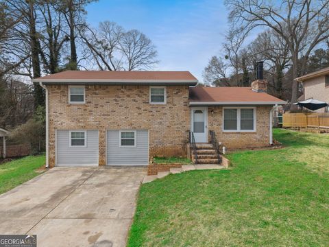 2542 Burton CIR Morrow GA 30260