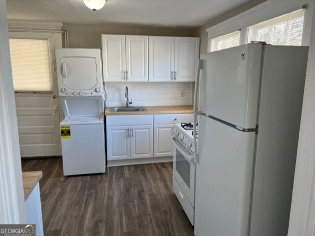 Photo of 1802 Temple Avenue #4, Atlanta, GA 30337 (MLS # 10668073)