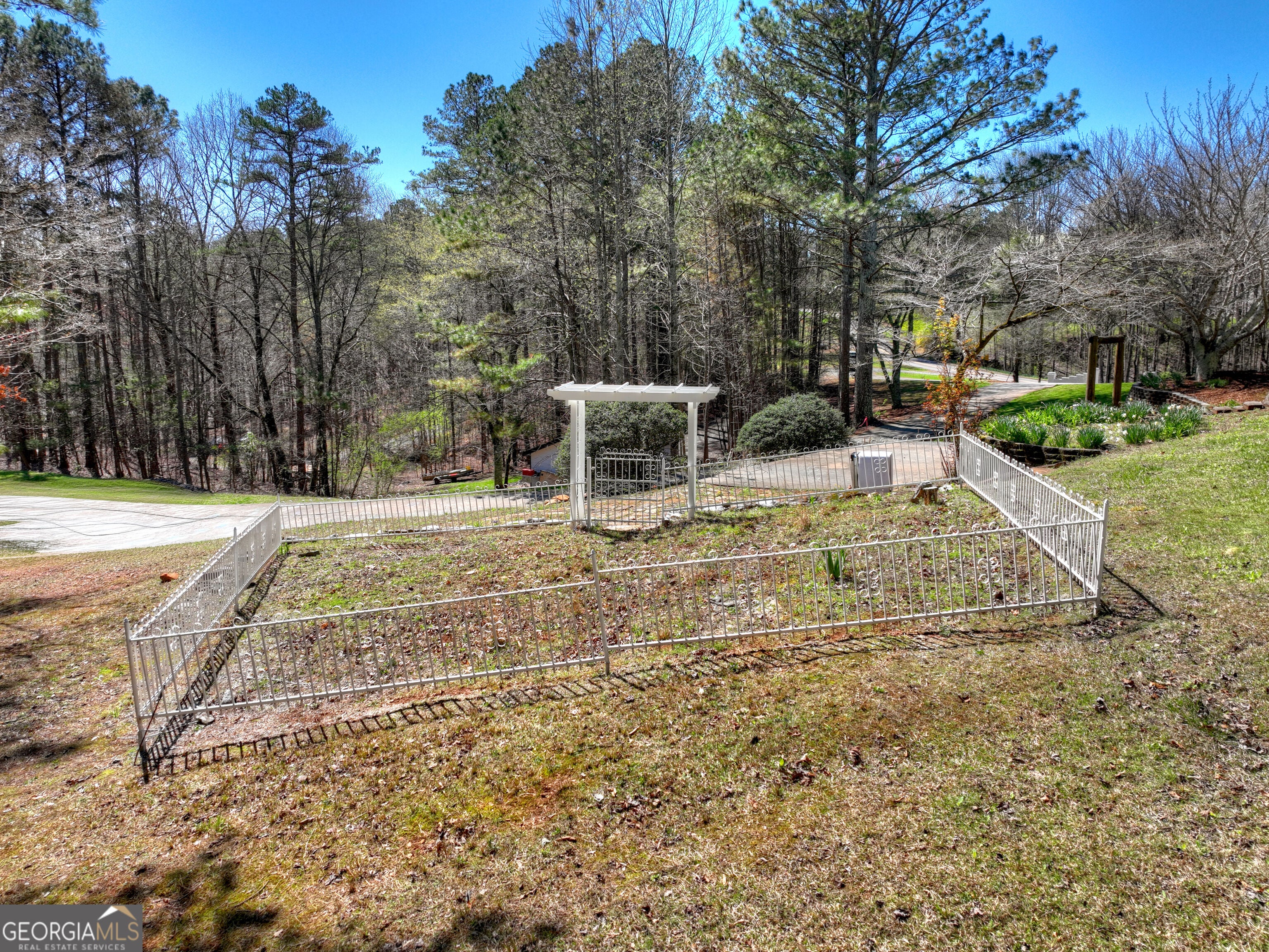 229-B Crossroads Church RD
