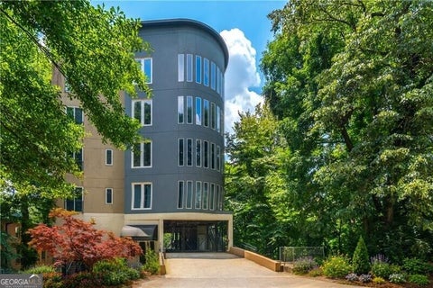Photo of 140 Alden Avenue NW #305, Atlanta, GA 30309 (MLS # 10847424)