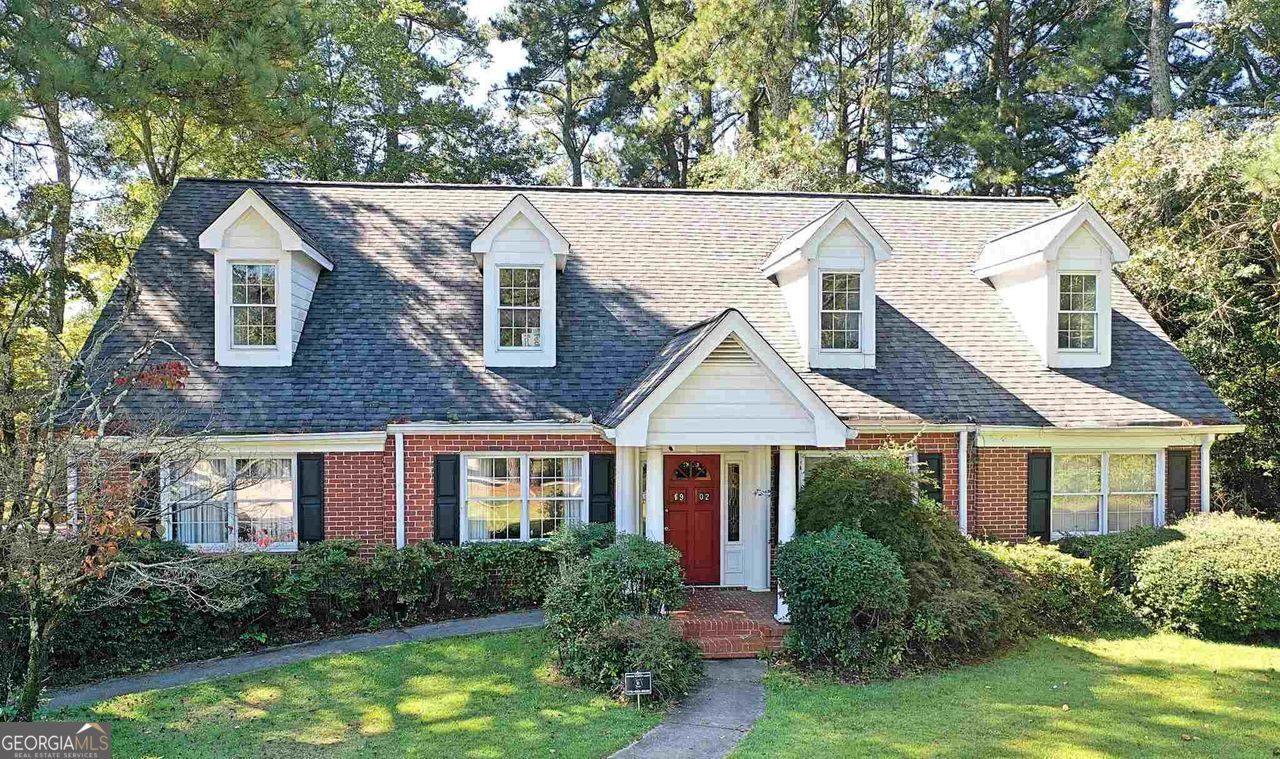 1902 OLD COVINGTON HWY