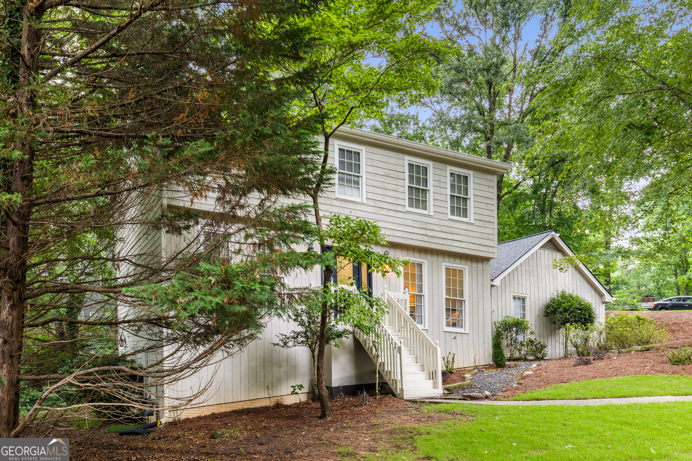 2240 Six Branches DR
