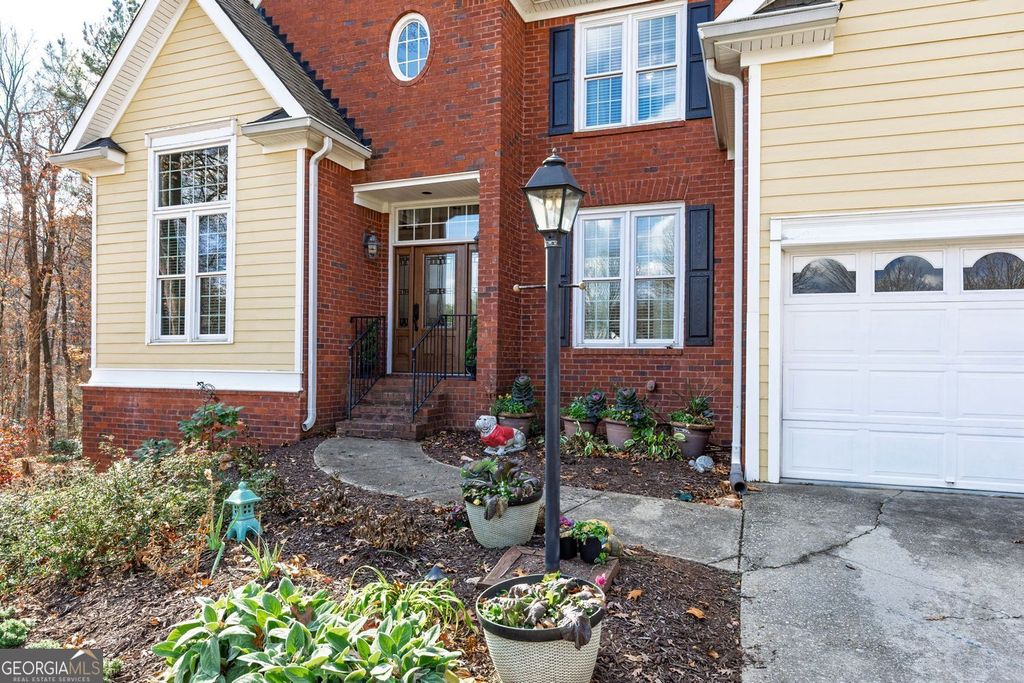 Photo of 632 Goldenwood Court, Powder Springs, GA 30127 (MLS # 10699078)