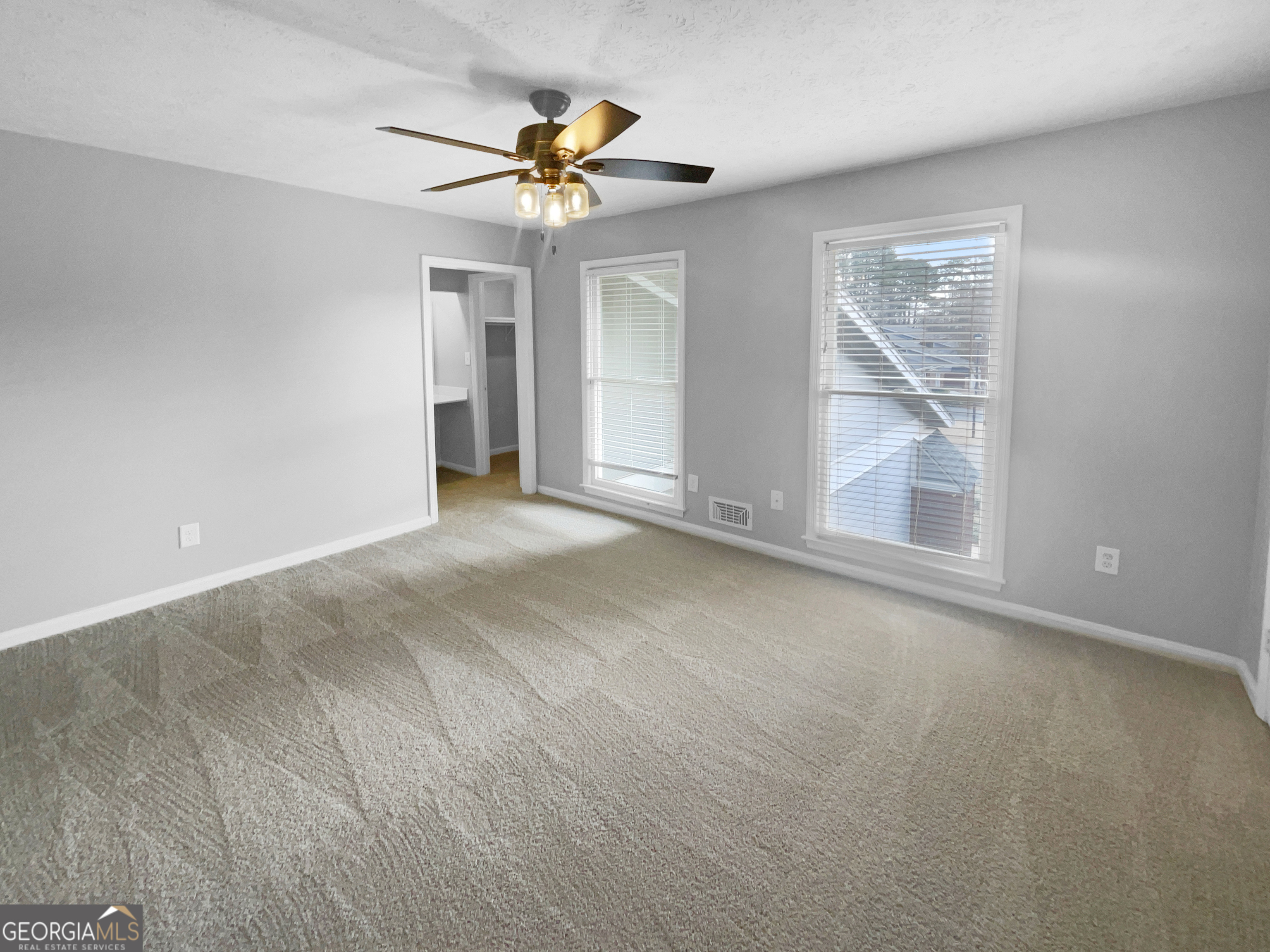 THE MEADOWS CONDOS - Residential