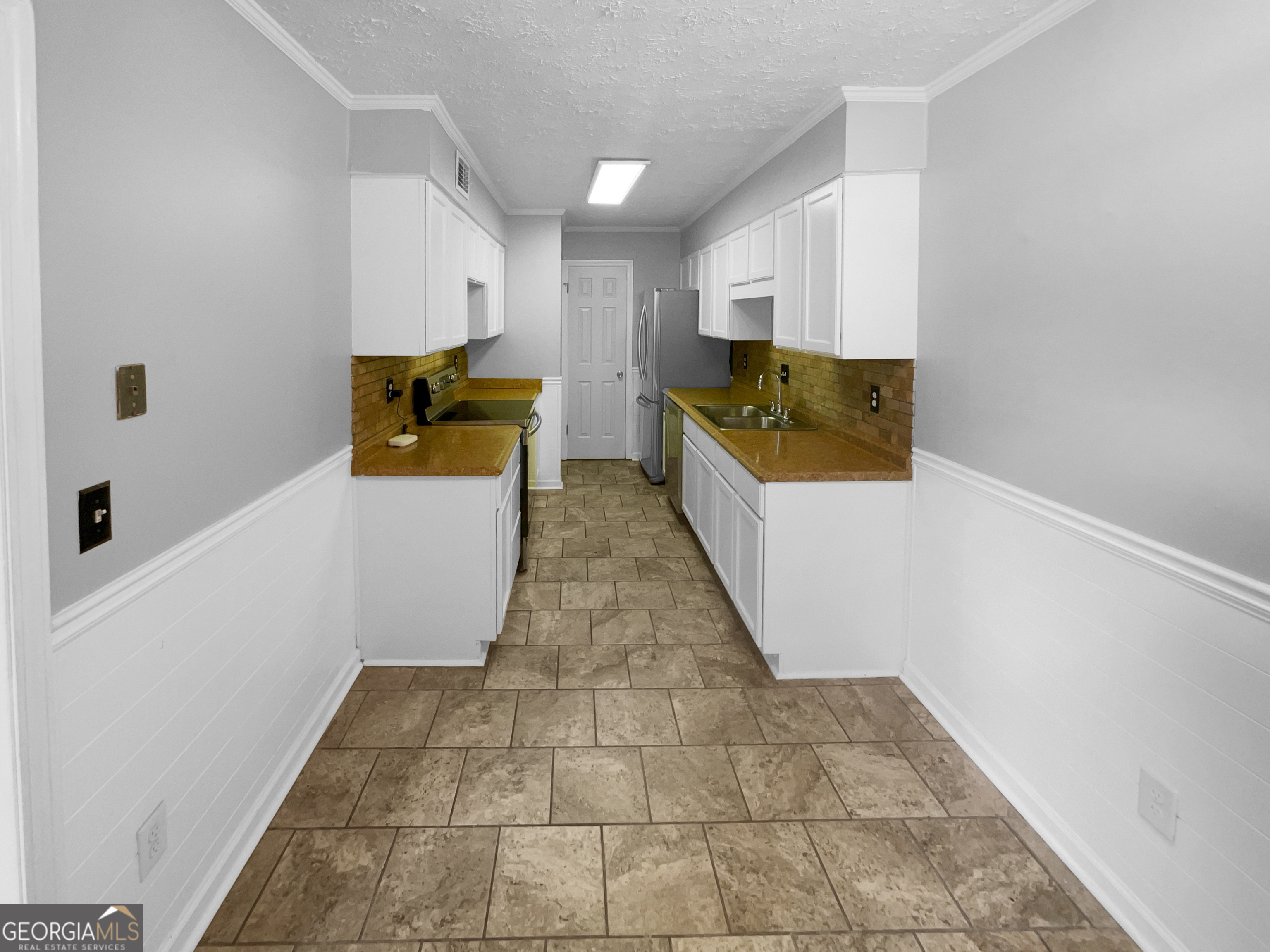 THE MEADOWS CONDOS - Residential