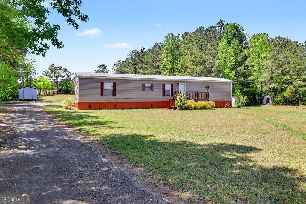 Photo of 527 South Steel Bridge Rd, Eatonton, GA 31024 (MLS # 10737669)