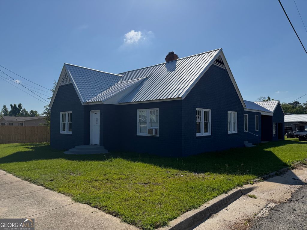 Photo of 5026 N 3rd Street, Soperton, GA 30457 (MLS # 10768599)