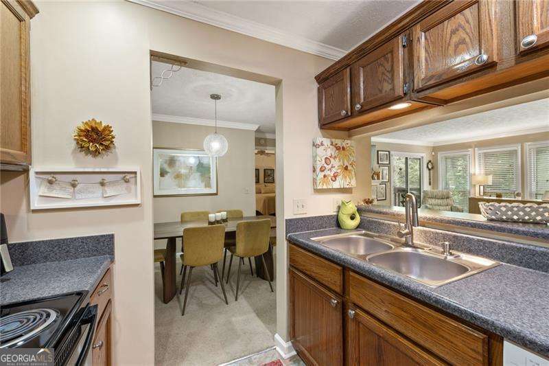 525 Warm Springs CIR