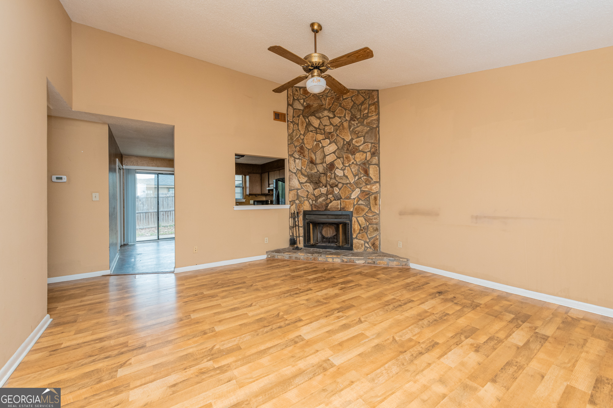 Warner Robins, Georgia 31088, United States, 2 Bedrooms Bedrooms, ,1 BathroomBathrooms,Residential,Pending,103475